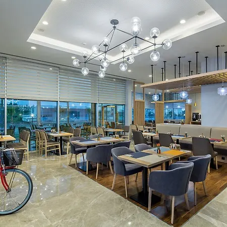 Park By Radisson Hotel 4*